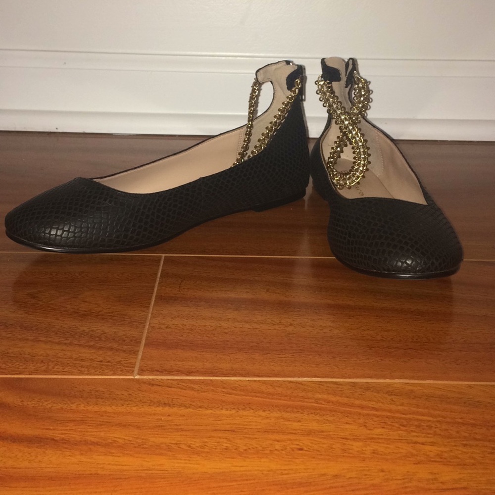 Snakeskin Flat